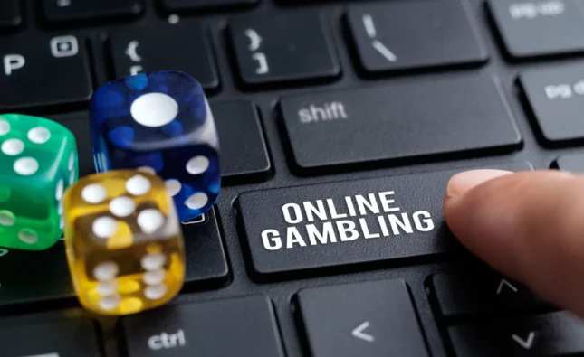 Exploring the Value of Free Spins in Online Gambling: Are They Really Worth It?